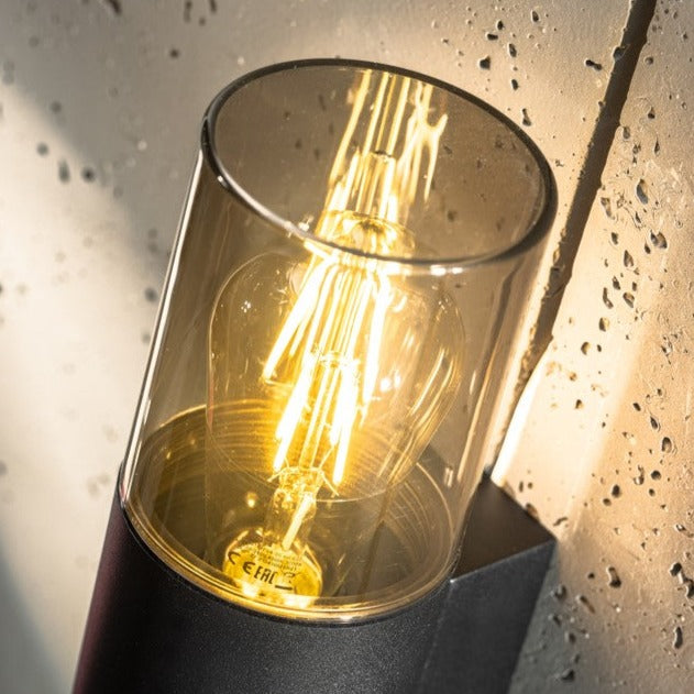The dark colouration of this lighting body can help it deliver a discrete outdoor decoration for your home, allowing your house to highlight itself better with your chosen lights. What’s more, you can also select other light colours further to enhance the tone of your house’s exterior space!