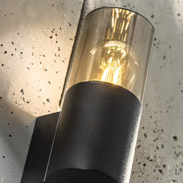 The dark colouration of this lighting body can help it deliver a discrete outdoor decoration for your home, allowing your house to highlight itself better with your chosen lights. What’s more, you can also select other light colours further to enhance the tone of your house’s exterior space!