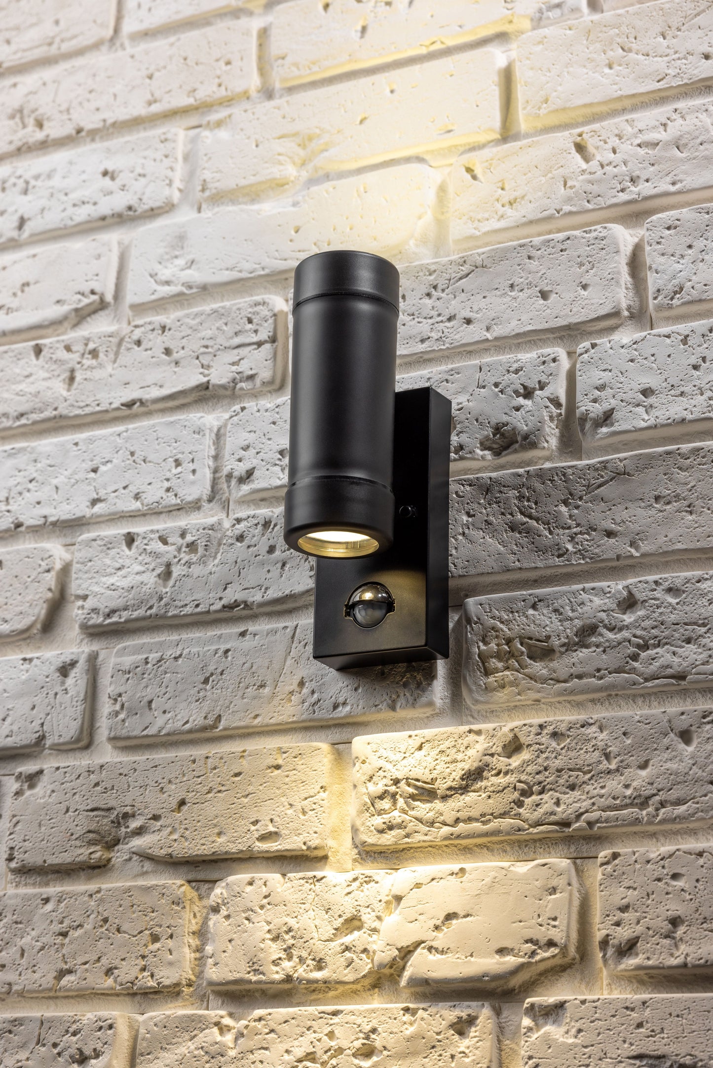 VALENTINE - CGC Black Outdoor Double Wall Light With Motion Sensor