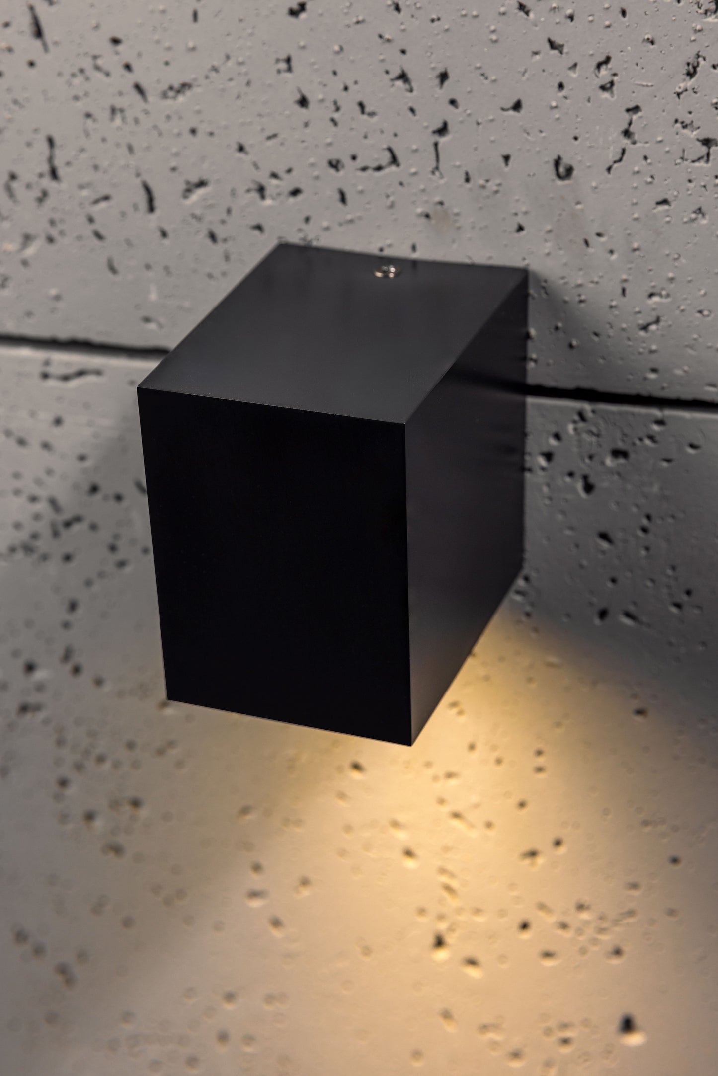 EILEEN - CGC Black Modern Outdoor Rectangle Single Spotlight