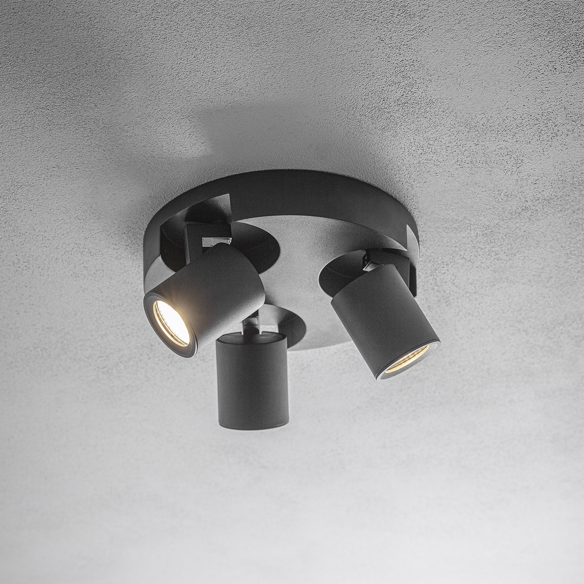 CARLA - CGC Triple Black Modern Cylinder Spotlights