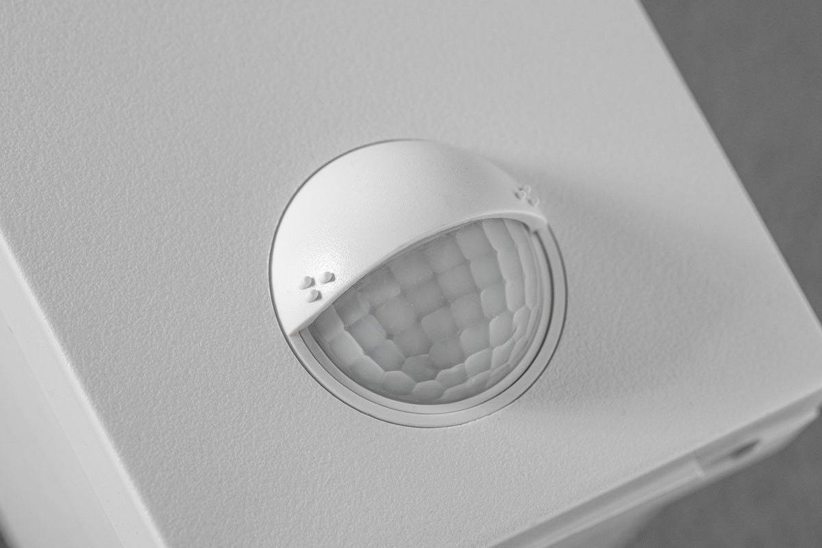 PARIS - CGC White LED Curved Outdoor Wall Light With Motion Sensor